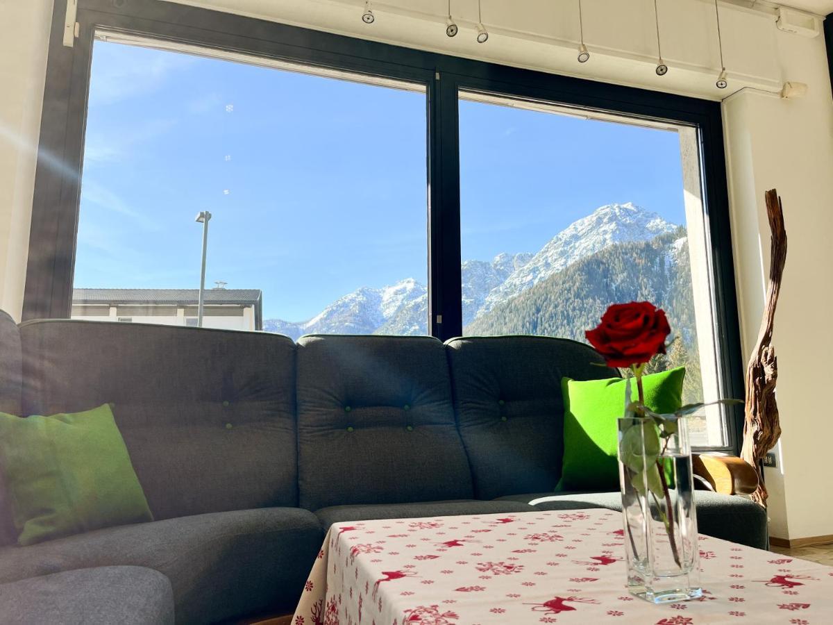 Guesthouse Rosengarten Toblach Exteriör bild