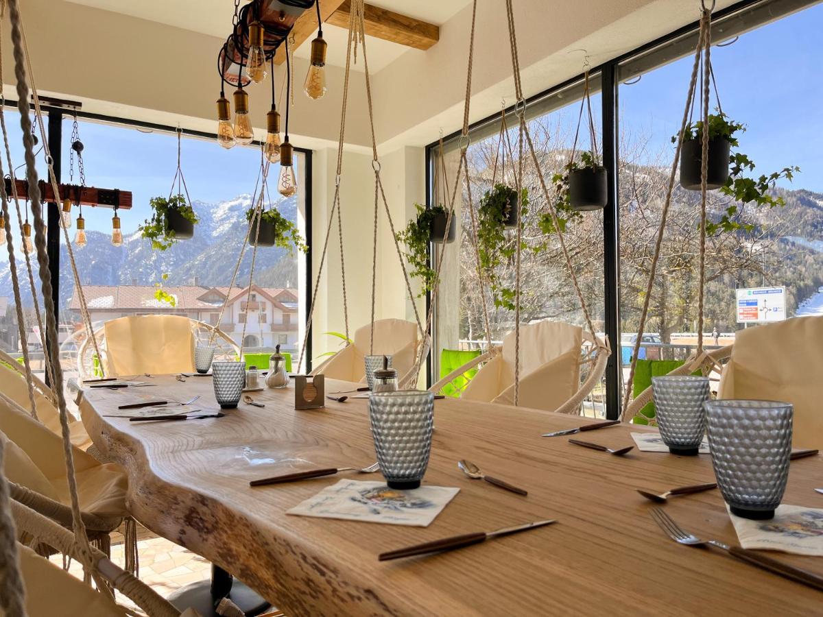 Guesthouse Rosengarten Toblach Exteriör bild