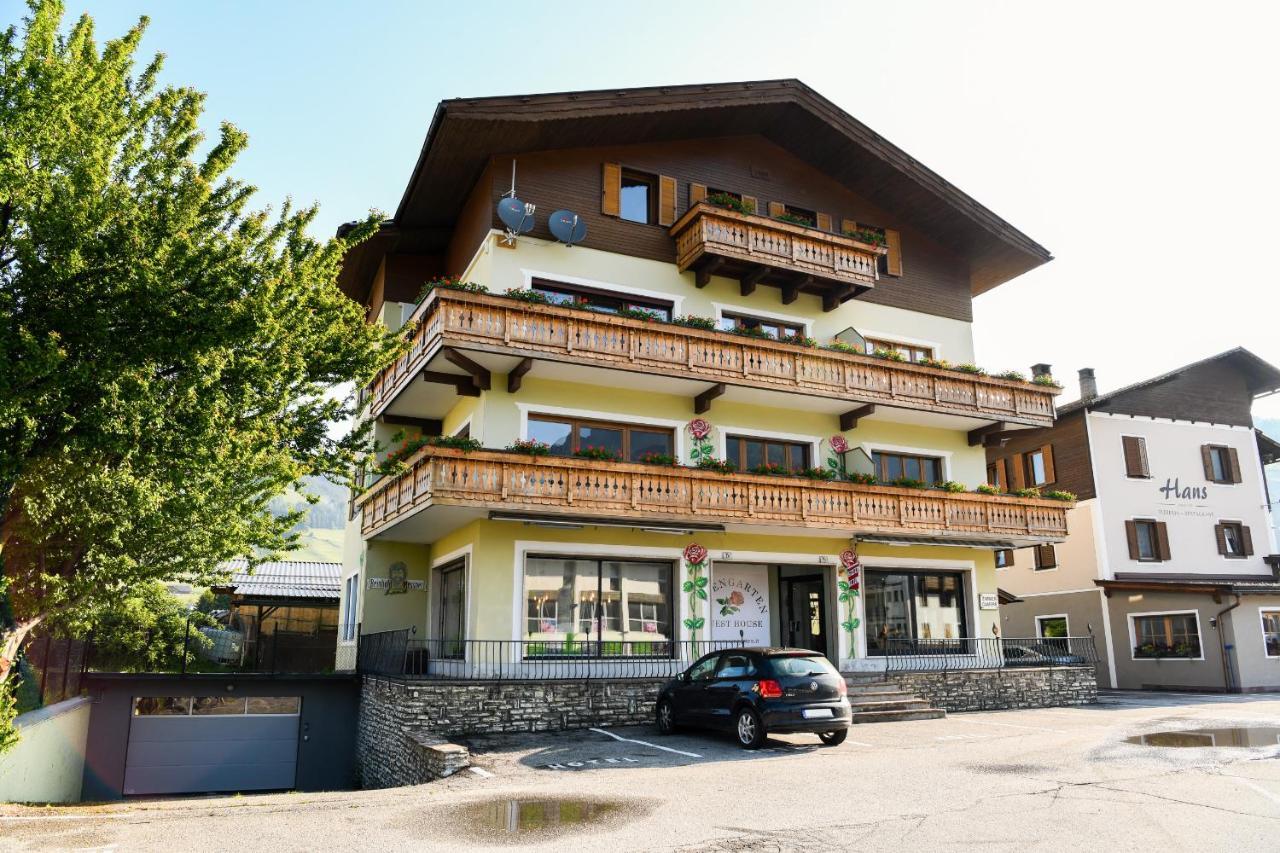 Guesthouse Rosengarten Toblach Exteriör bild