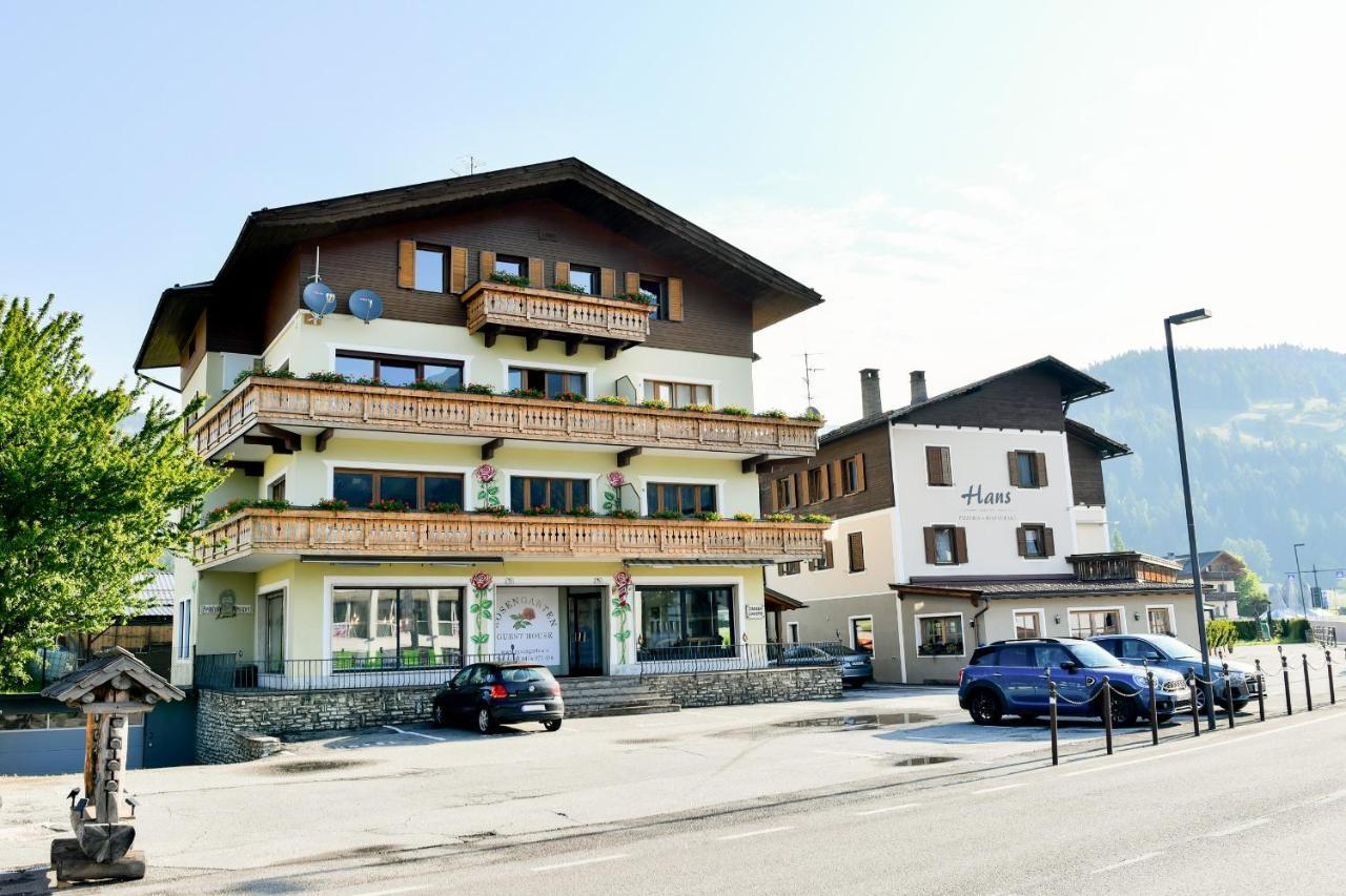 Guesthouse Rosengarten Toblach Exteriör bild